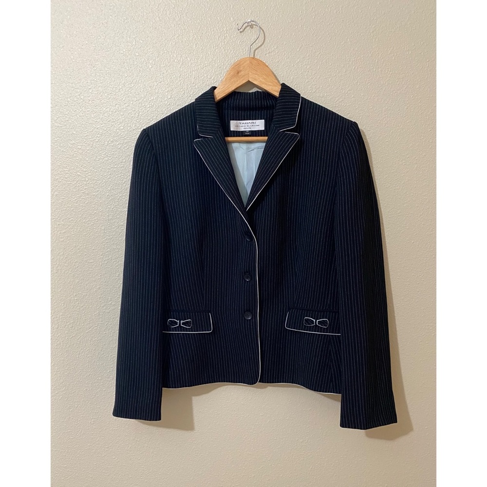 Tahari ASL Pinstripe blazer lined size 14 P black color